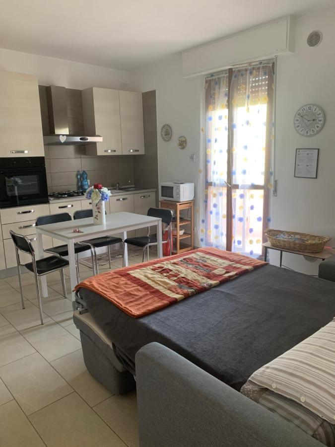 Io E Te Apartment Desenzano del Garda Bagian luar foto